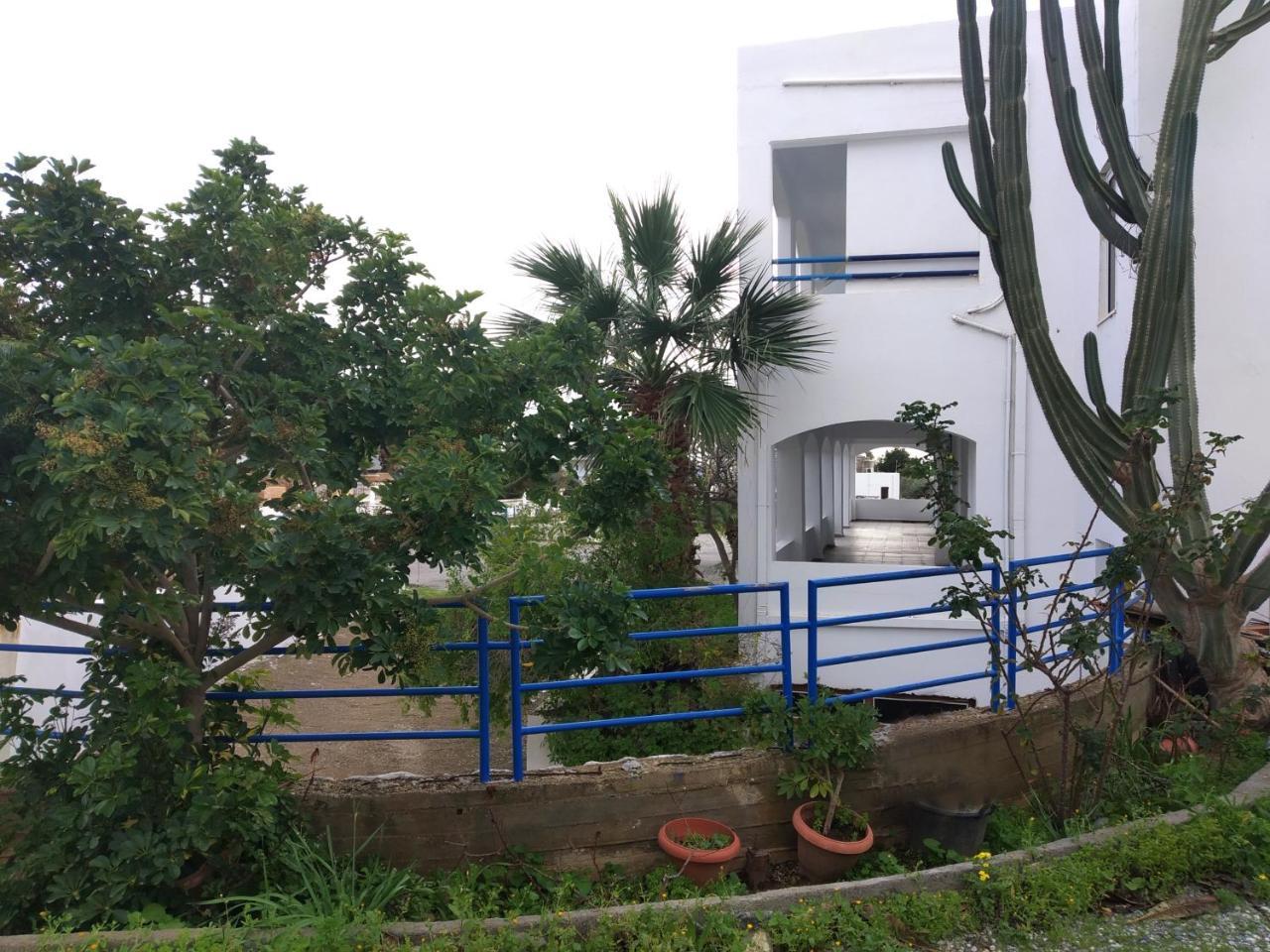 Pals Studios Pefki Exterior foto
